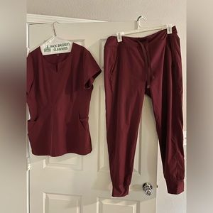Medelita scrub set worn once Excellent condition!💜